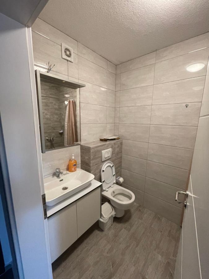 Shooter Apartments Ferizaj Eksteriør billede
