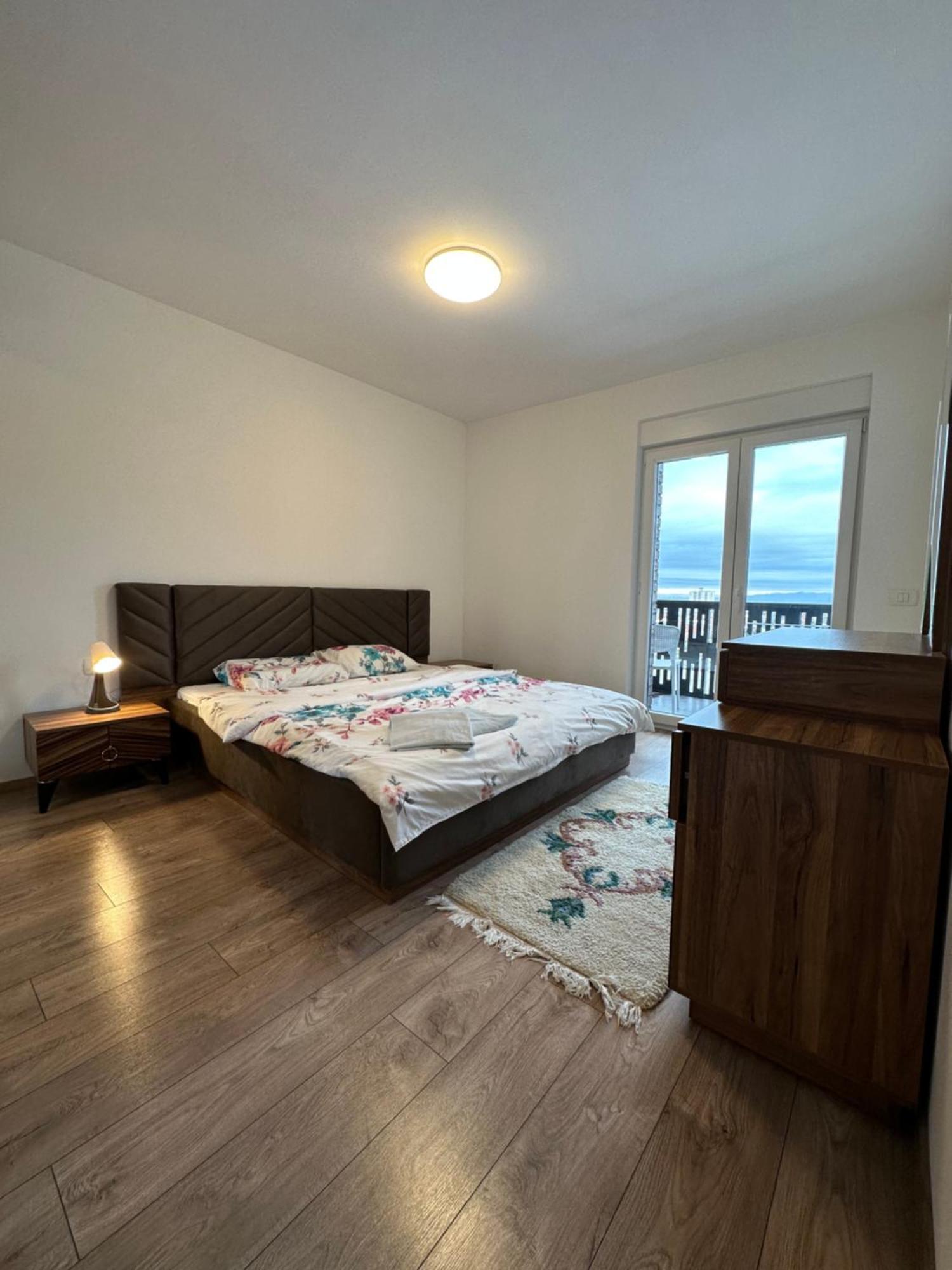 Shooter Apartments Ferizaj Eksteriør billede