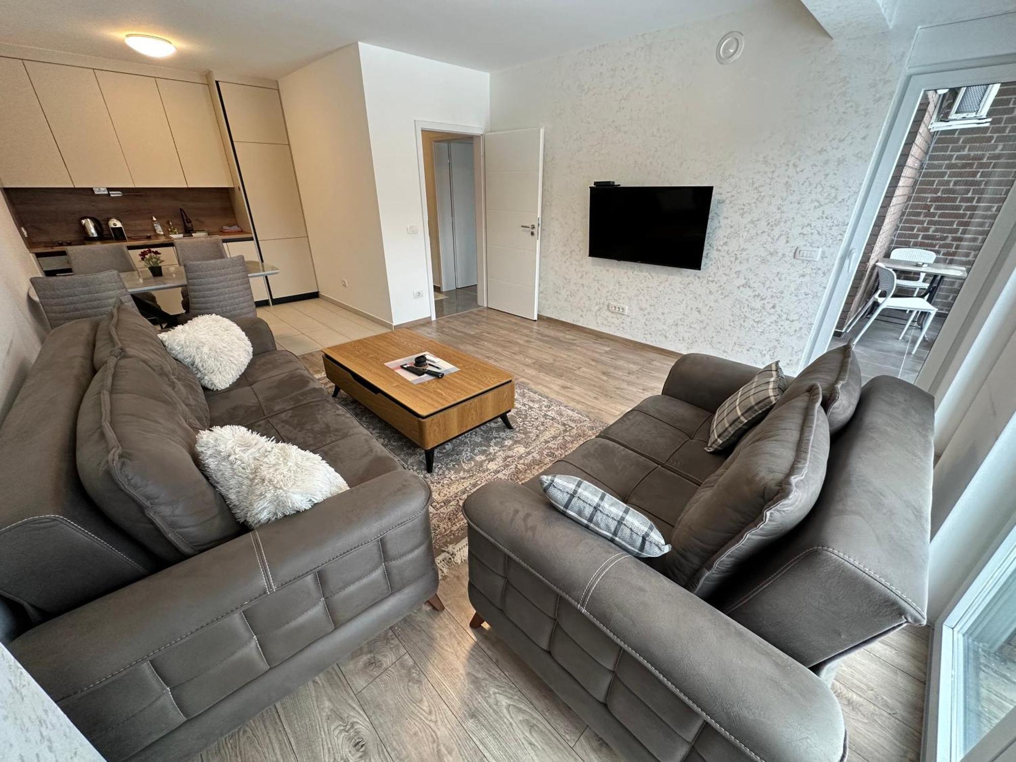 Shooter Apartments Ferizaj Eksteriør billede
